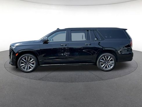 Used 2023 Cadillac Escalade ESV Sport AWD/4WD image 2