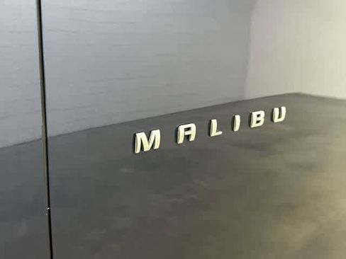 Used 2022 Chevrolet Malibu LT image 30