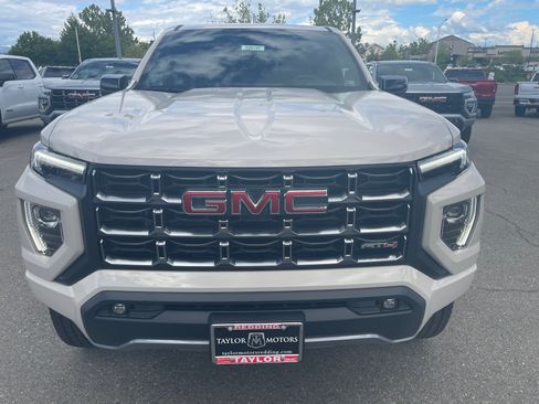 New 2026 GMC Canyon AT4 image 2