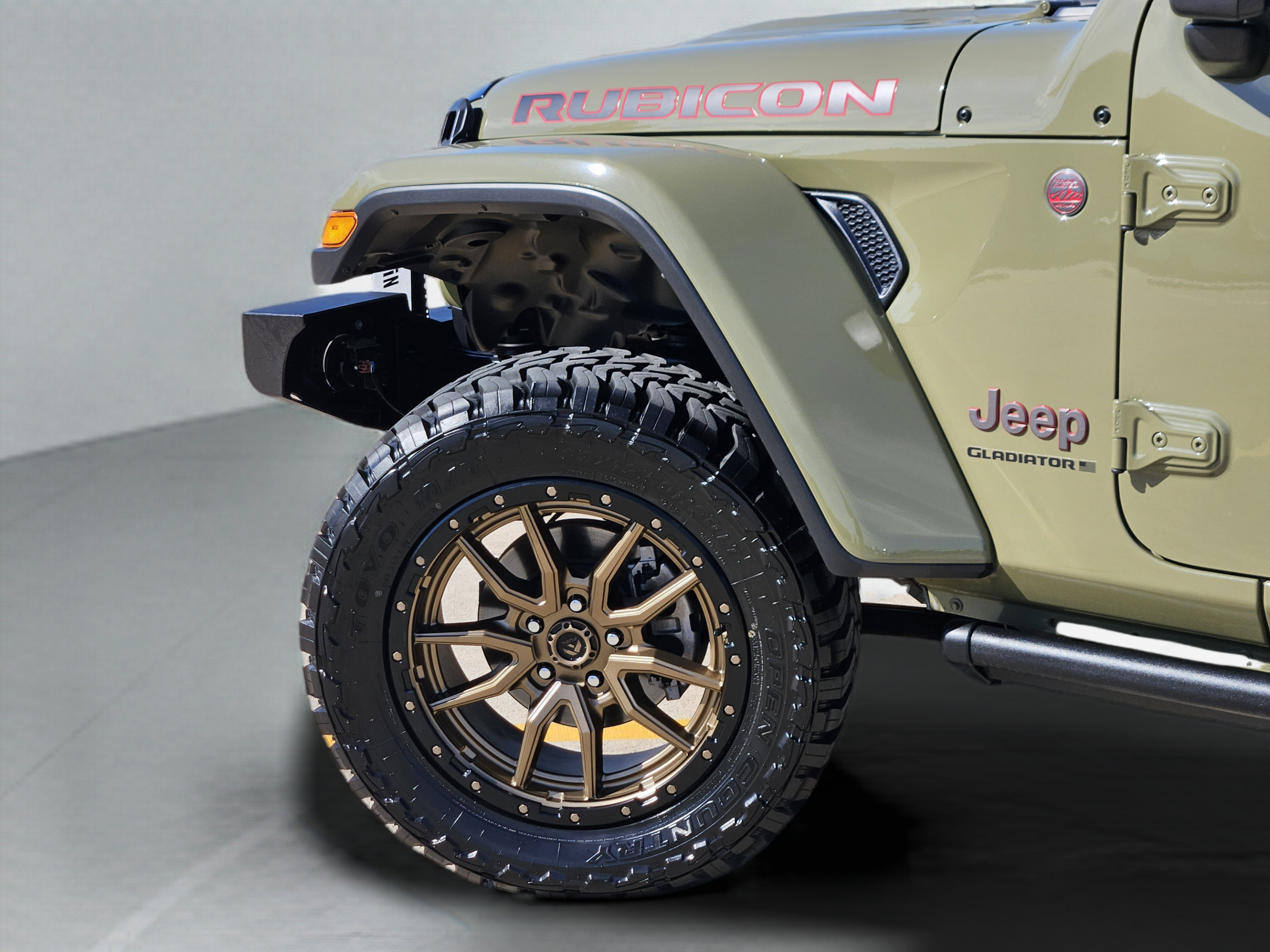 Used 2025 Jeep Gladiator Rubicon AWD/4WD image 5