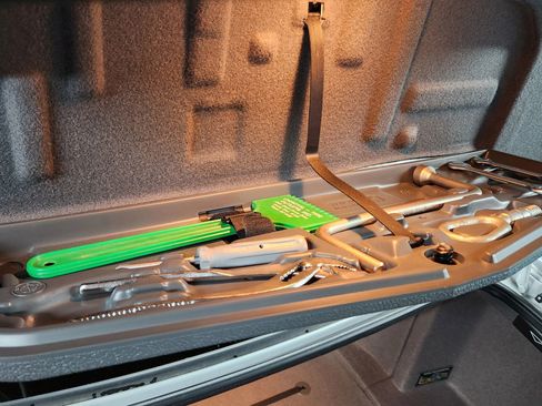 Used 1999 BMW 528i Sedan image 68