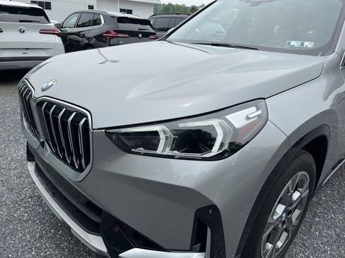 Certified 2025 BMW X1 xDrive28i w/ Technology Package image 4
