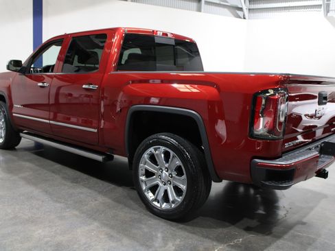 Used 2018 GMC Sierra 1500 Denali w/ Denali Ultimate Package image 8