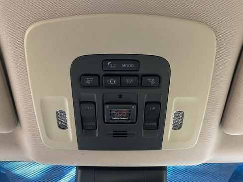 Used 2019 Toyota Avalon Limited w/ Advanced Safety Package image 35