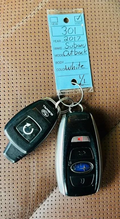 Used 2017 Subaru Outback 3.6R Touring w/ Popular Package #5A AWD/4WD image 30