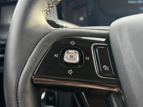 New 2025 Lincoln Corsair AWD image 8