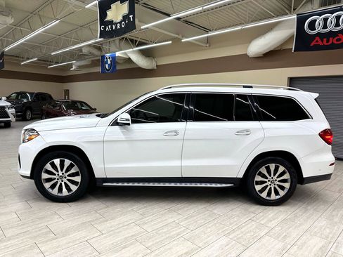 Used 2018 Mercedes-Benz GLS 450 4MATIC w/ Premium Package image 9