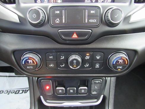 Certified 2020 GMC Terrain SLT w/ Preferred Package image 18