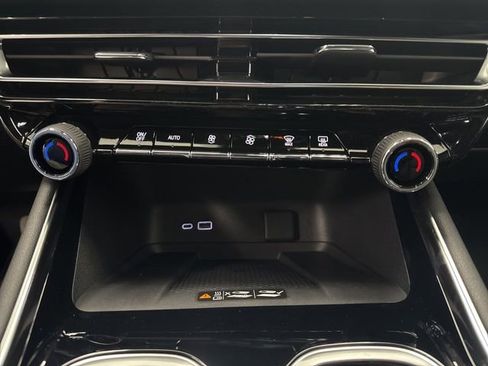 New 2026 Chevrolet Traverse LT w/ Midnight/Sport Edition image 20