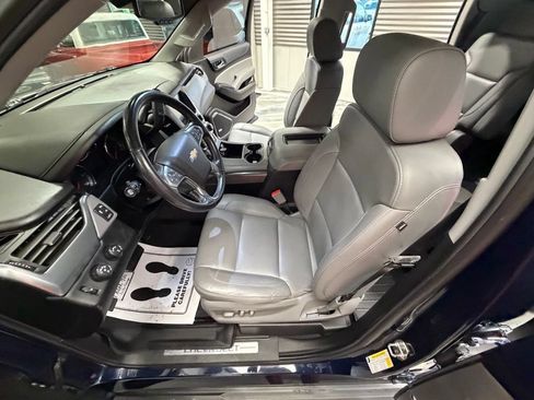 Used 2020 Chevrolet Tahoe LT w/ Luxury Package AWD/4WD image 59