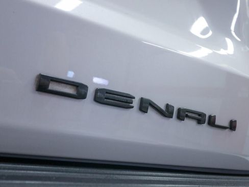 Used 2022 GMC Yukon XL Denali RWD image 37