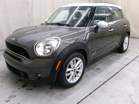 Used 2014 MINI Cooper Countryman S image 1