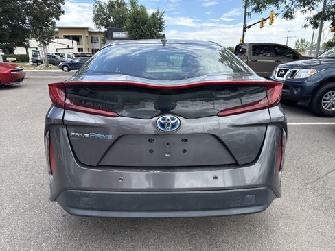Used 2017 Toyota Prius Prime Advanced w/ Carpet Mat Package FWD image 4