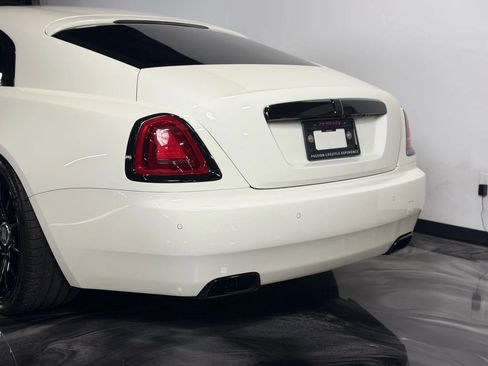 Used 2014 Rolls-Royce Wraith image 11
