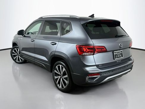 Used 2024 Volkswagen Taos SE FWD image 5