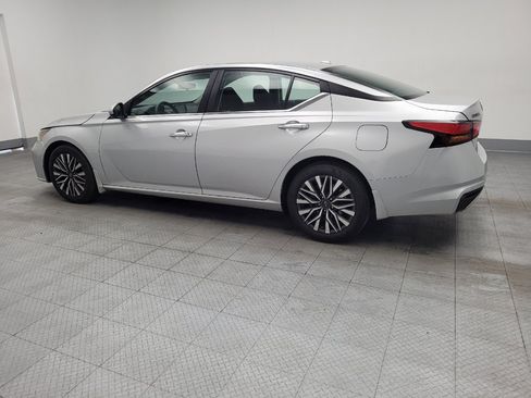 Used 2023 Nissan Altima 2.5 SV FWD image 3