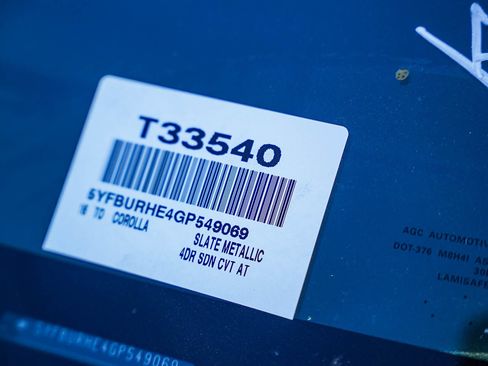 Used 2016 Toyota Corolla LE image 13