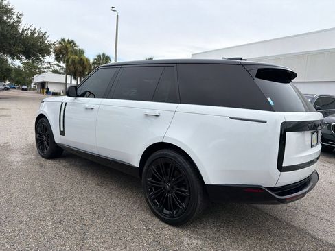 Used 2025 Land Rover Range Rover Long Wheelbase SE AWD/4WD image 7