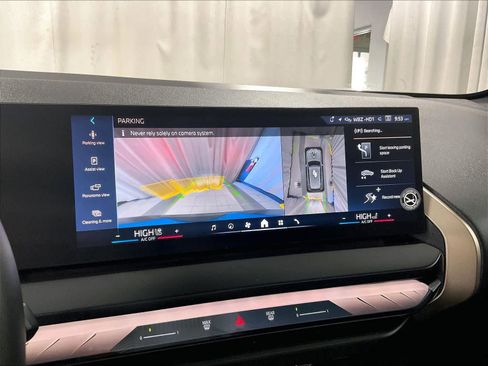 Used 2025 BMW X3 xDrive30i image 19