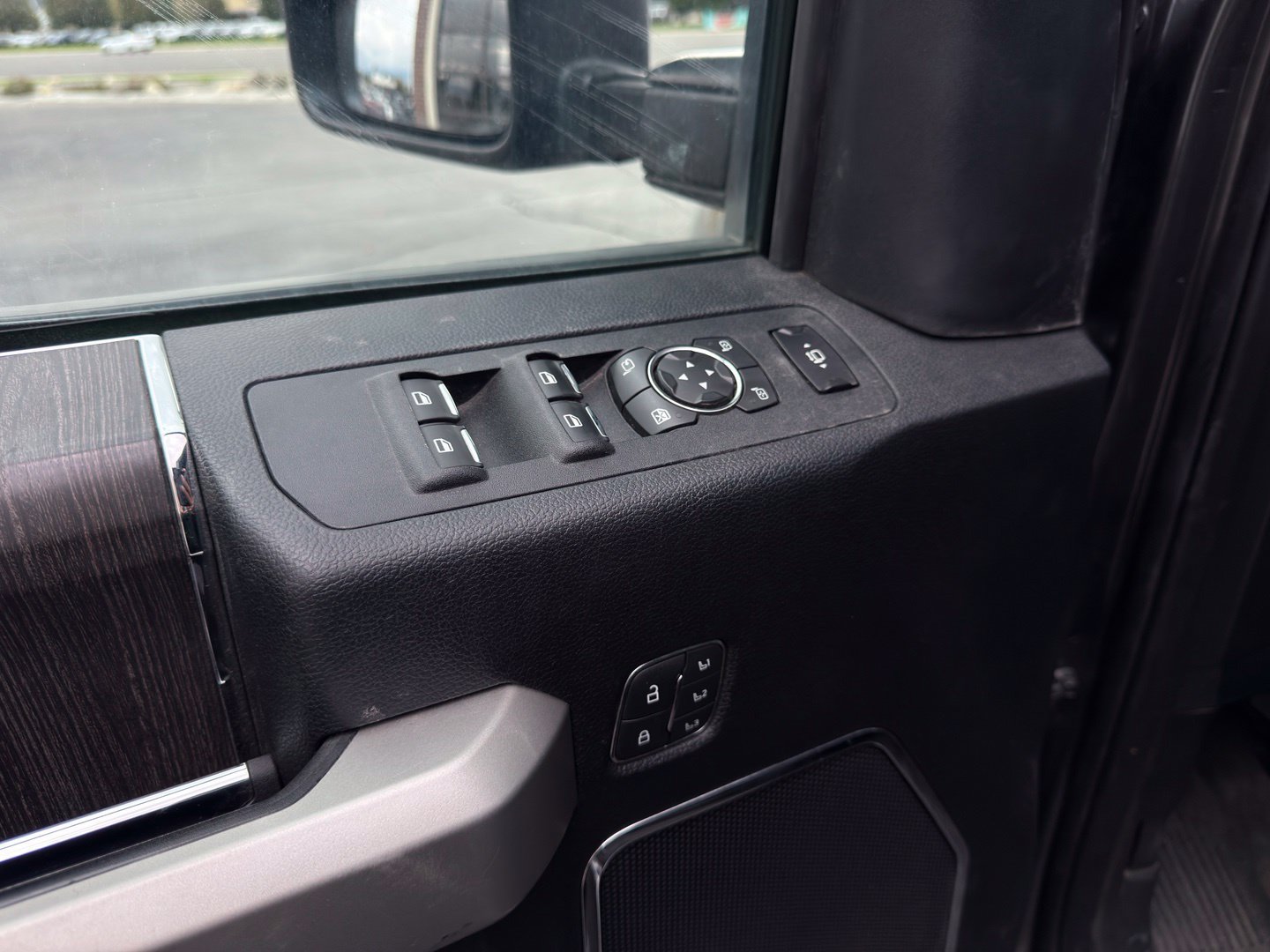 Used 2020 Ford F250 Lariat AWD/4WD image 18