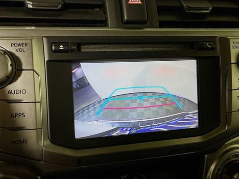 Certified 2018 Toyota 4Runner SR5 AWD/4WD image 12