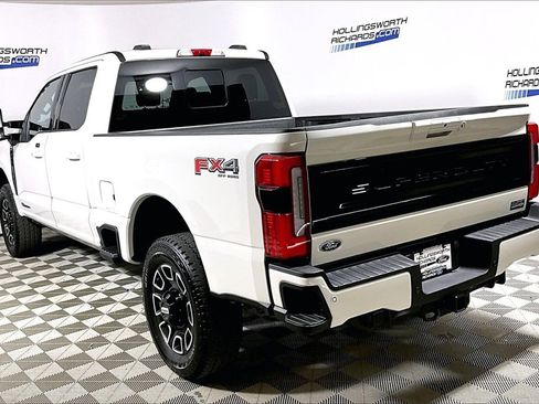 Used 2025 Ford F250 Platinum image 8