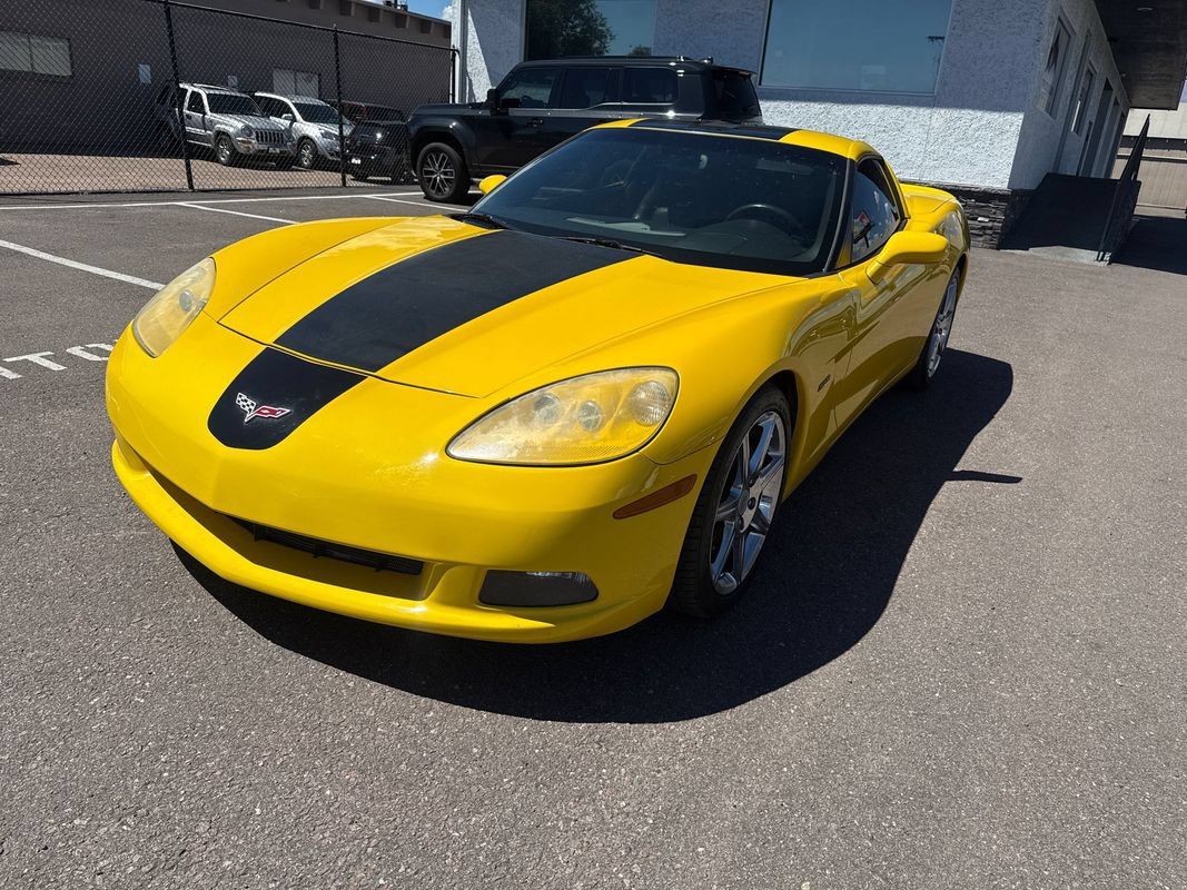 Used 2008 Chevrolet Corvette Coupe RWD image 3