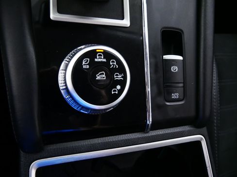 Used 2024 Mitsubishi Outlander SE FWD image 29