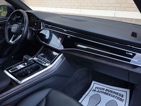 Used 2019 Audi Q8 Premium Plus w/ Premium Plus AWD/4WD image 29
