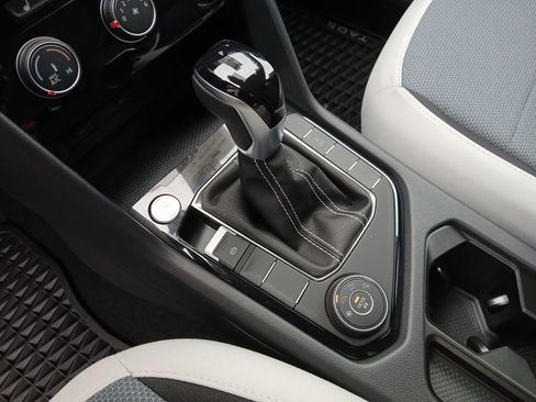 New 2025 Volkswagen Taos S image 22