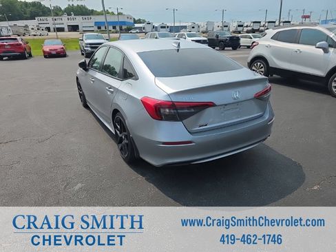 Used 2023 Honda Civic Sport image 4