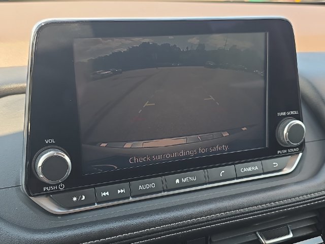 Certified 2022 Nissan Rogue SV AWD/4WD image 17