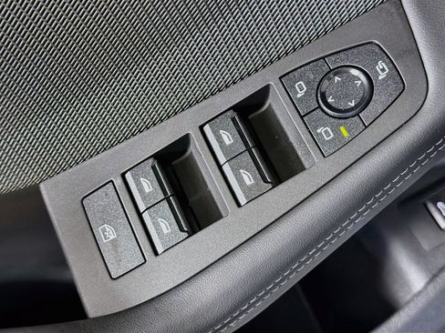 New 2026 BMW 228i w/ Technology Package FWD image 17