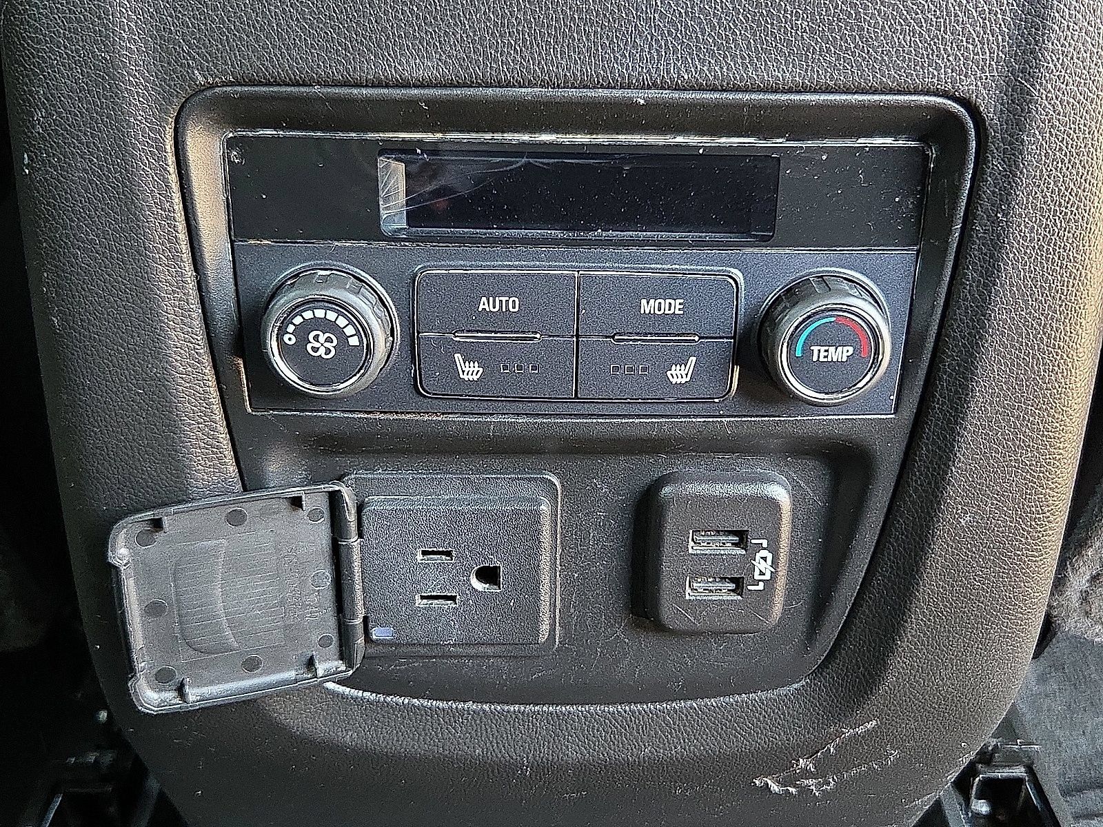 Used 2023 Buick Enclave Avenir AWD/4WD image 12