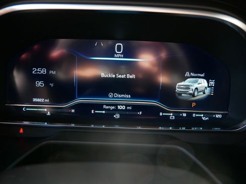 Used 2024 Chevrolet Tahoe Z71 w/ Off-Road Capability Package image 21