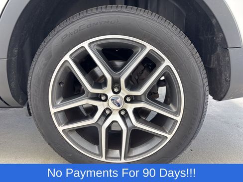 Used 2019 Ford Explorer Sport w/ Equipment Group 401A AWD/4WD image 26