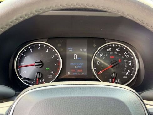 Certified 2022 Toyota RAV4 XLE Premium AWD/4WD image 9