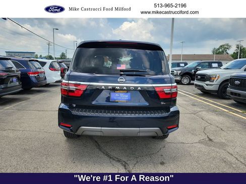 Used 2023 Nissan Armada SL w/ Captain's Chairs Package AWD/4WD image 4