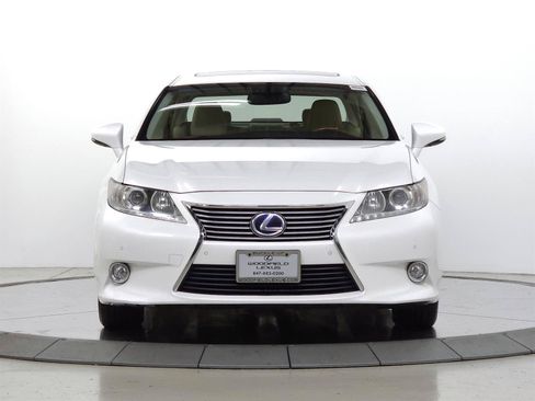 Used 2013 Lexus ES 300h w/ Premium Pkg FWD image 2