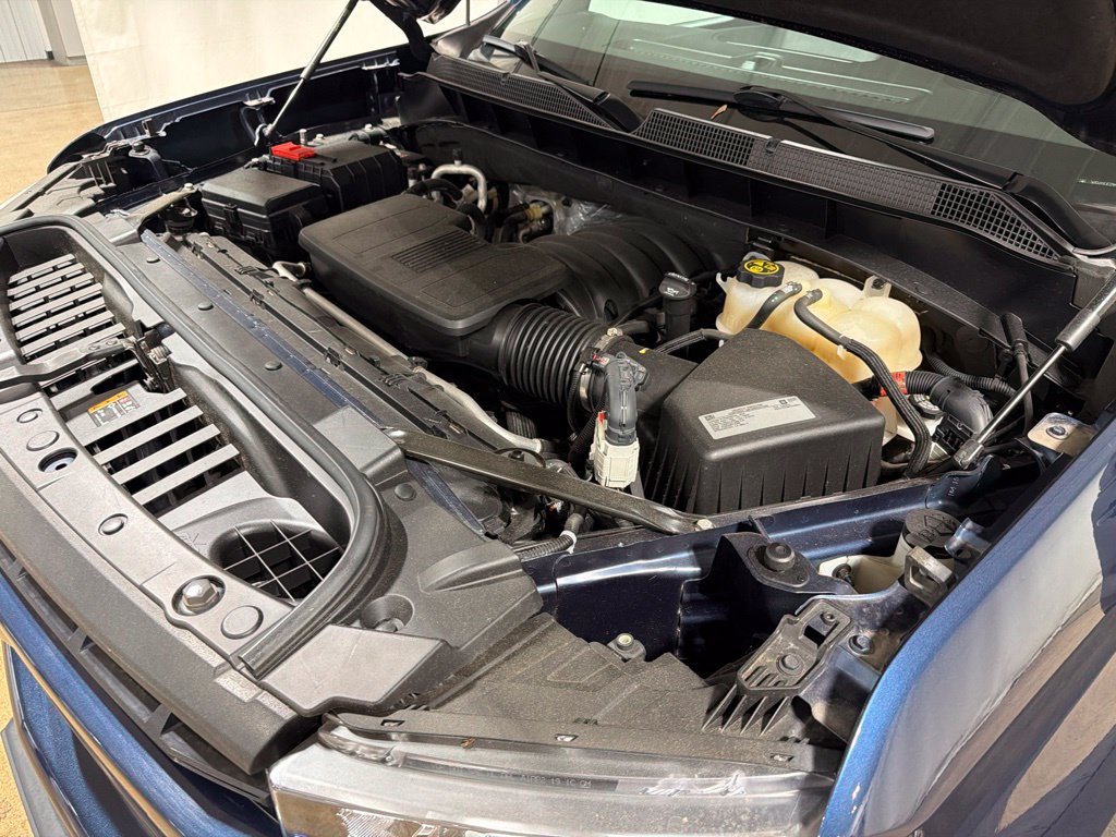 Used 2019 Chevrolet Silverado 1500 RST AWD/4WD image 46