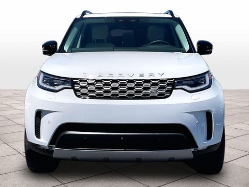 Used 2025 Land Rover Discovery S AWD/4WD image 3