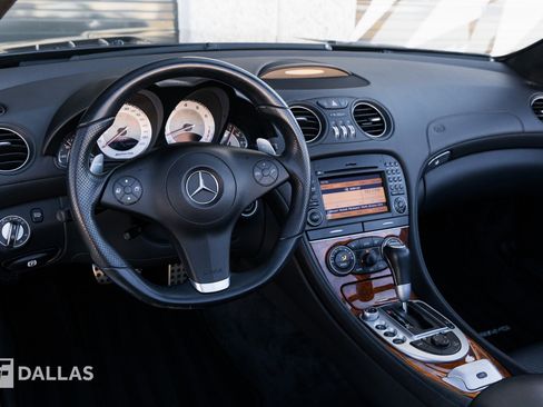 Used 2012 Mercedes-Benz SL 63 AMG image 24