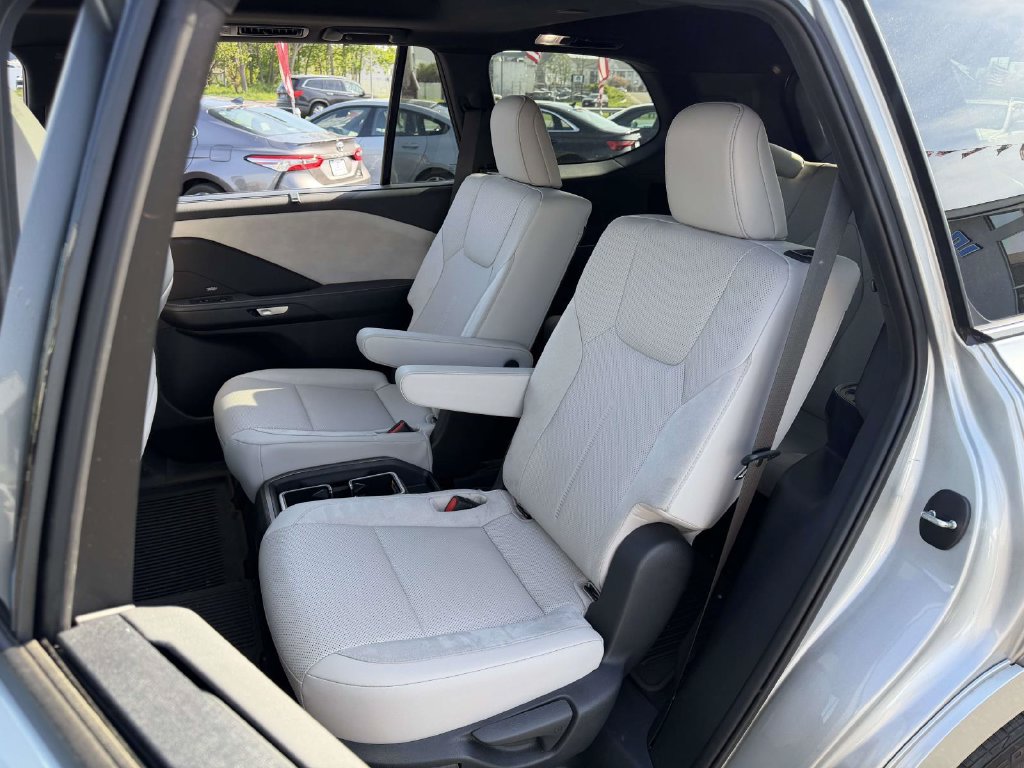 Used 2025 Lexus TX 350 AWD w/ Technology Package image 21