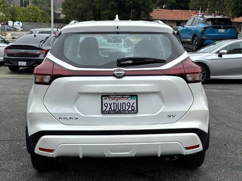 Certified 2024 Nissan Kicks SV FWD image 4