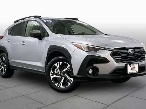 Used 2025 Subaru Crosstrek 2.0i Premium AWD/4WD image 3