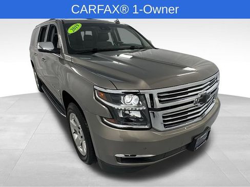 Used 2019 Chevrolet Suburban Premier image 1