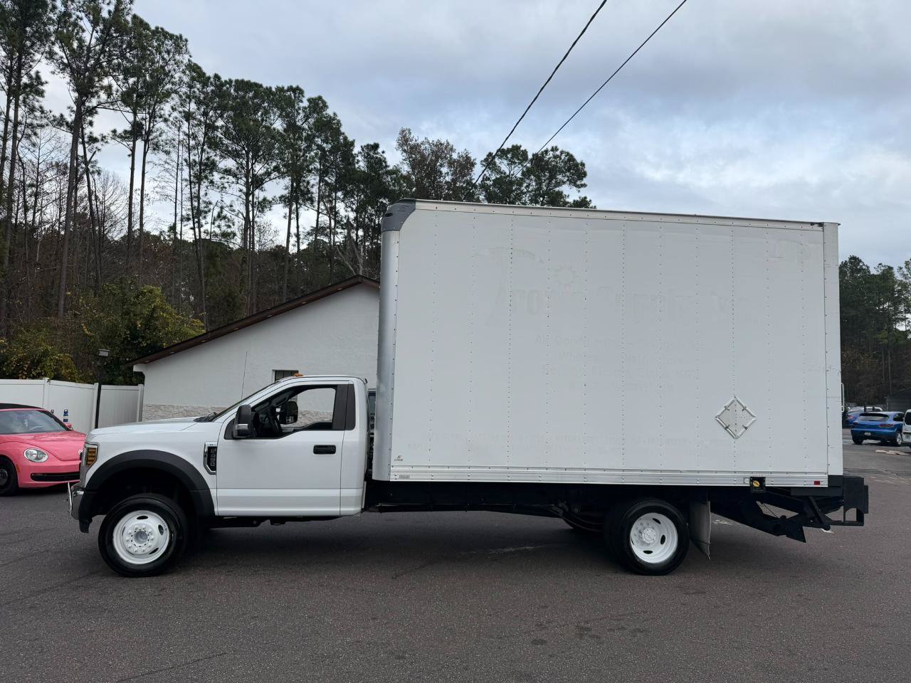 Used 2019 Ford F450 XL w/ XL Value Package RWD image 2