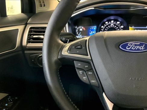 Used 2019 Ford Fusion SE w/ Equipment Group 151A image 23