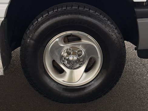 Used 2001 Dodge Ram 1500 Truck 2WD Quad Cab image 48