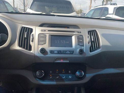 Used 2016 Kia Sportage LX w/ LX Popular Package image 2